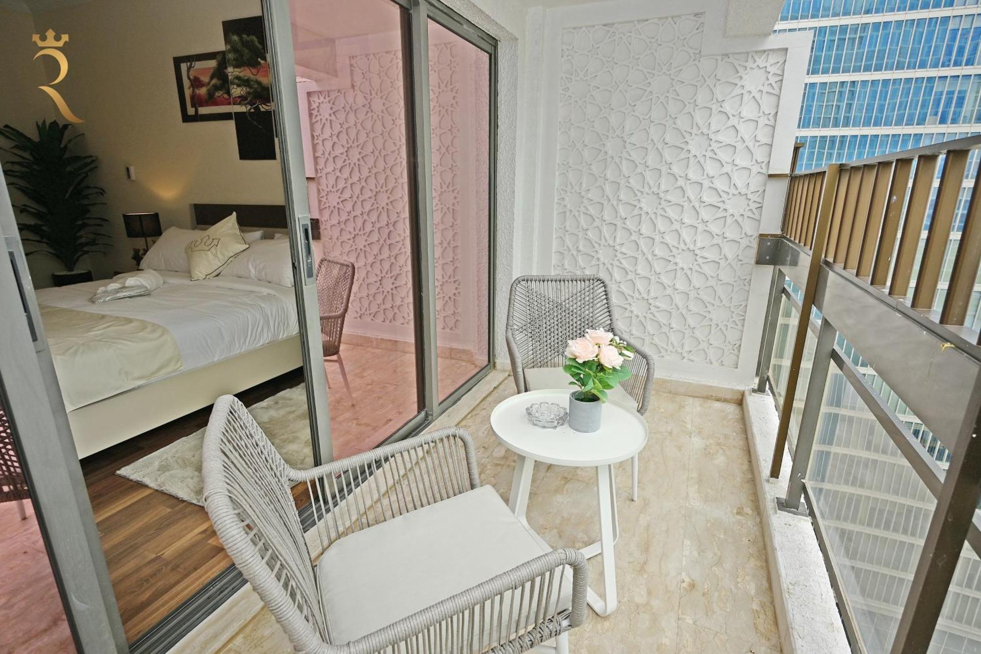Appartamento Bliss 3br Corniche Al Raha